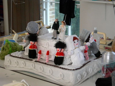 Вязаная свадьба The Knitted Wedding Вязаный торт